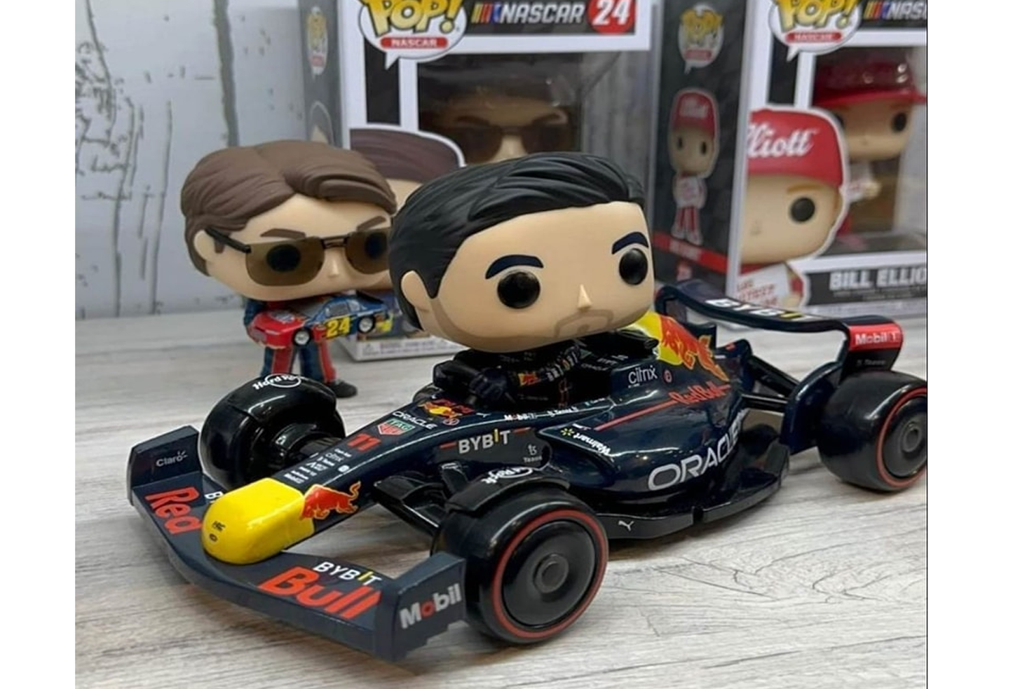 Preventa Funko Pop Racing: Formula 1 - Sergio Perez con vehiculo