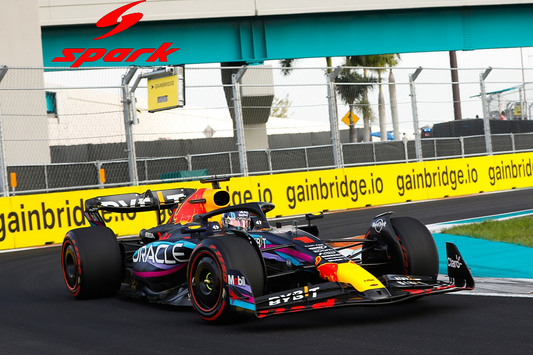 Preventa Spark 1/18 Red Bull RB19 Winner Miami Gp 2023 M. Verstappen